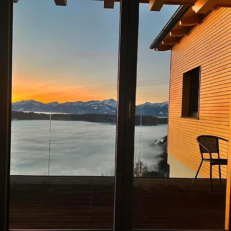 Freistehendes Ferienhaus Mit Blick Auf Den See *